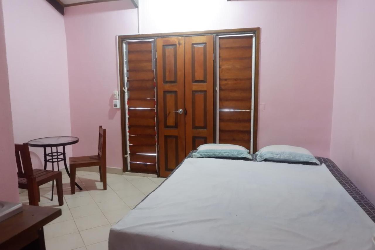 Bluepango Guest House Port Vila Ngoại thất bức ảnh