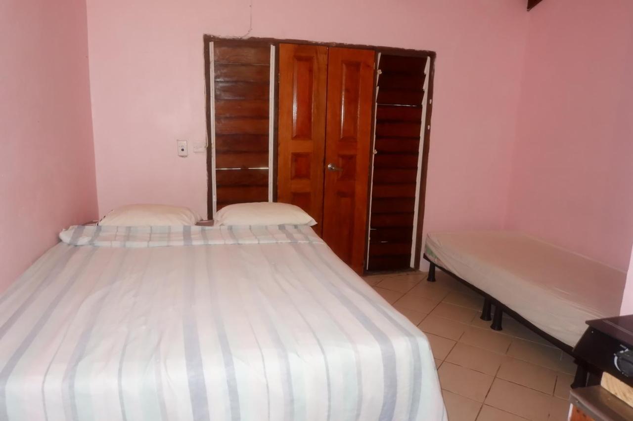 Bluepango Guest House Port Vila Ngoại thất bức ảnh
