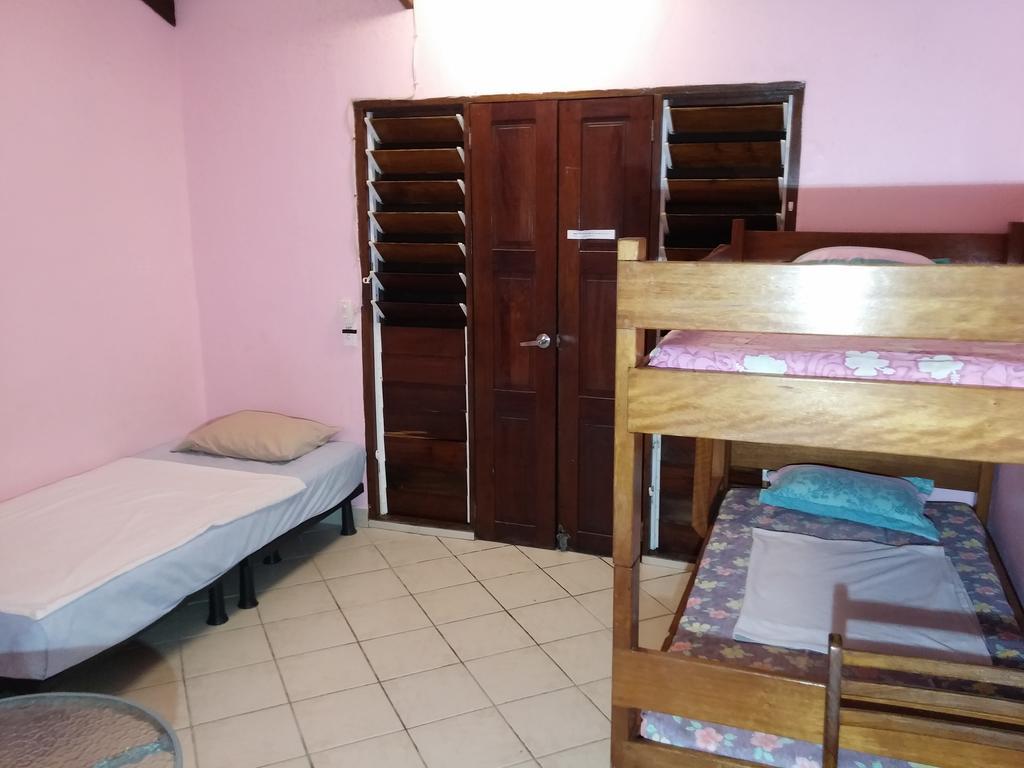 Bluepango Guest House Port Vila Ngoại thất bức ảnh